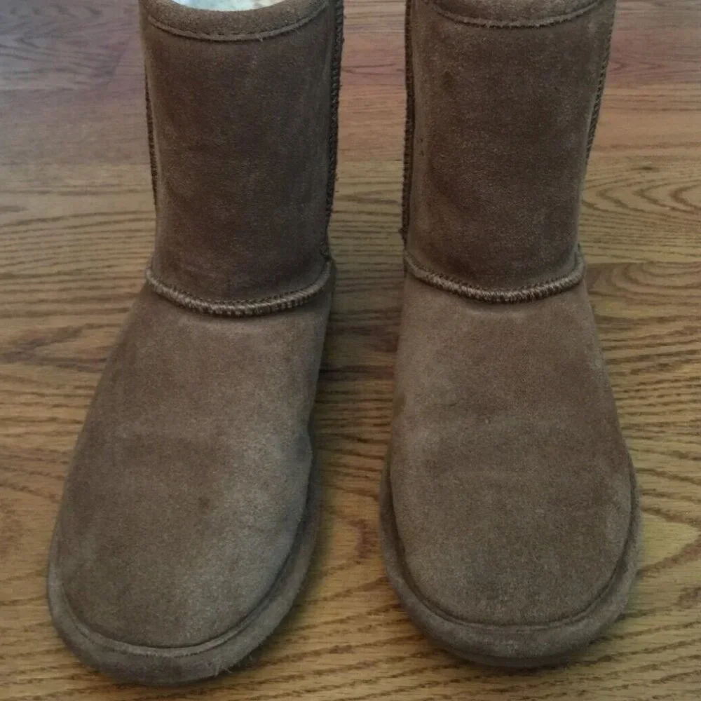 BEARPAW EVA NEVERWET BROWN SUEDE SHEEPSKIN ANKLE BOOTS S410Y YOUTH SIZE 4